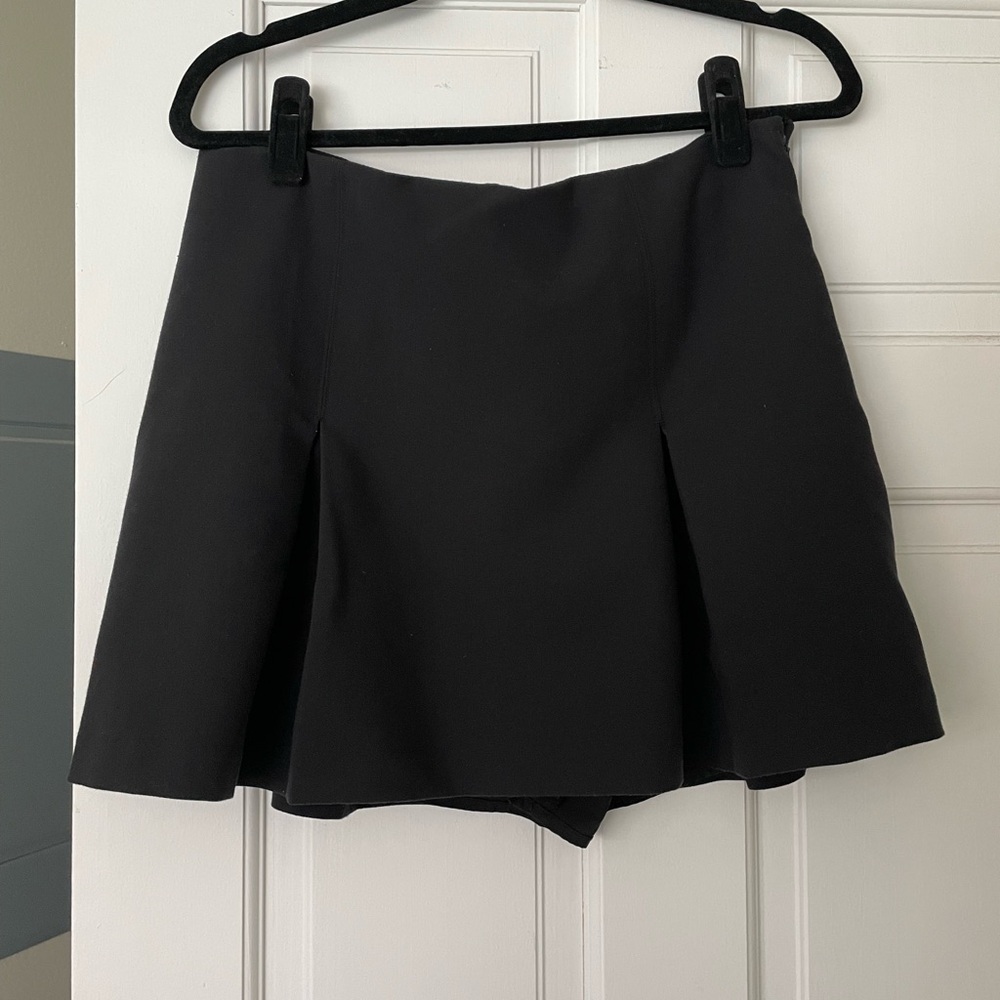 Abercrombie & Fitch Black Skorts with Pleated A-Line Design